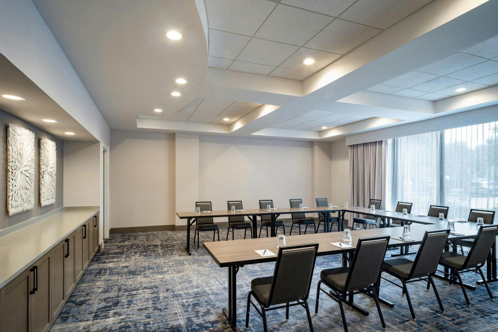 Western Premier Hotel 4*