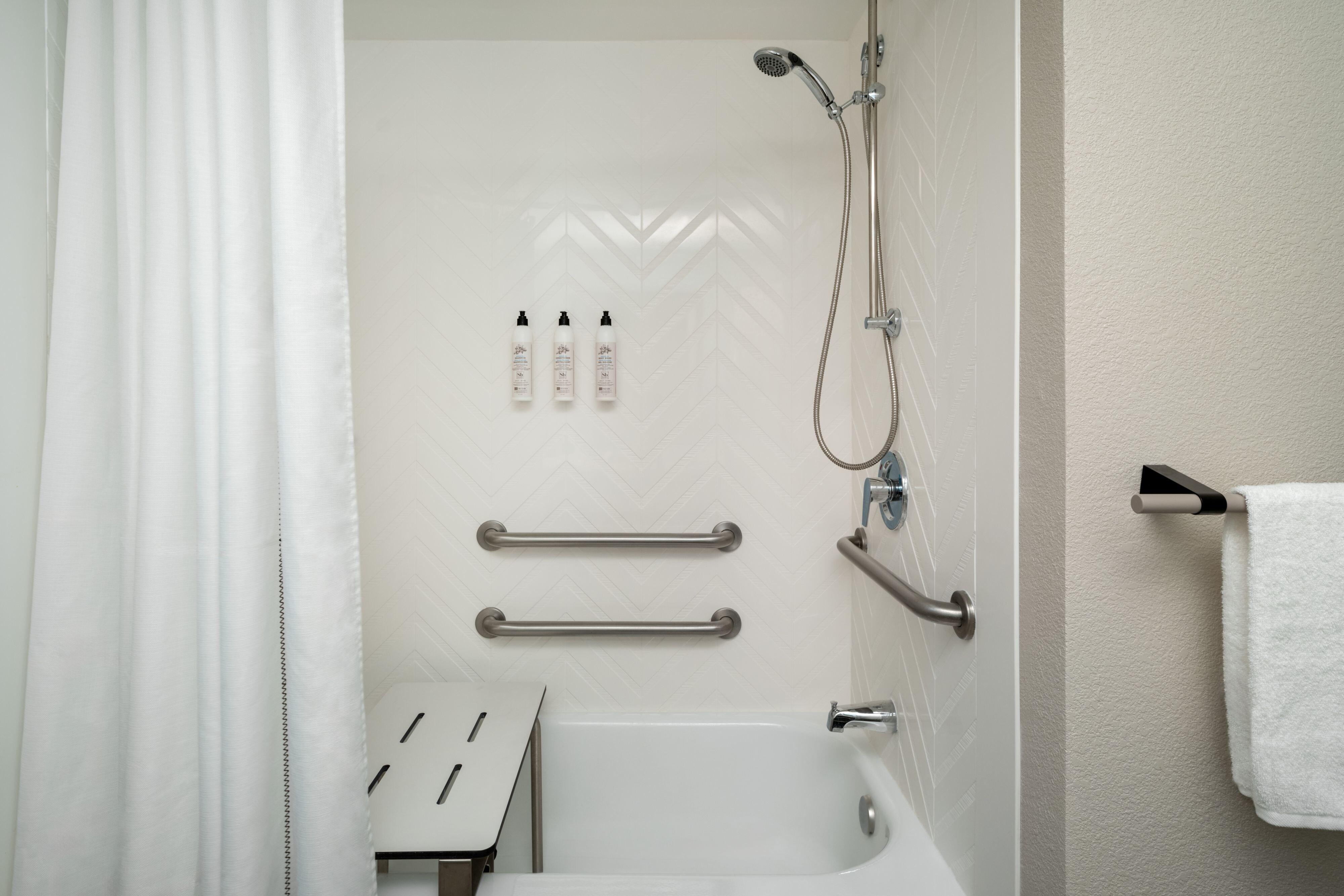 Hotel Delta By Marriott Deerwood Jacksonville