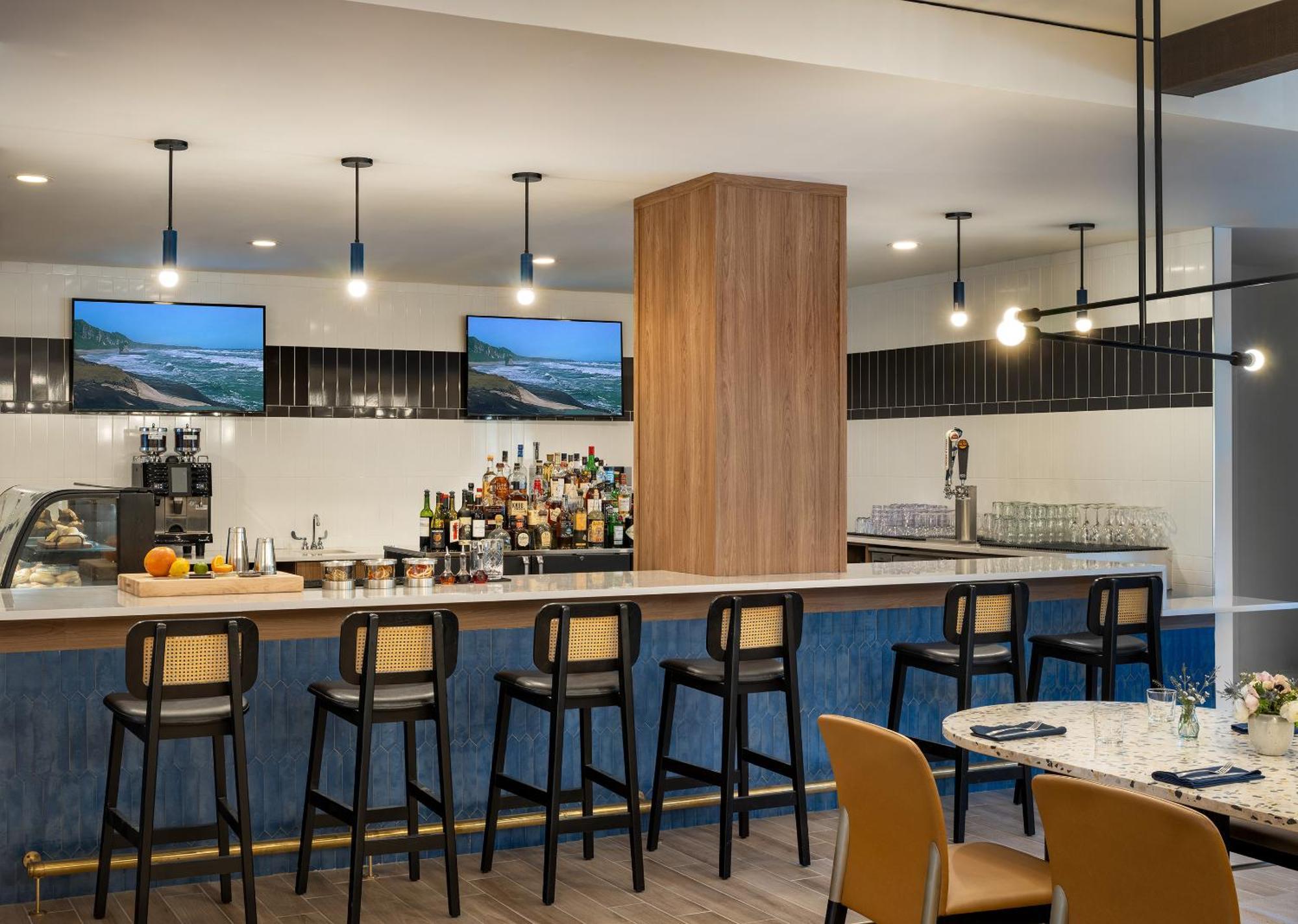 Hotel Delta By Marriott Deerwood